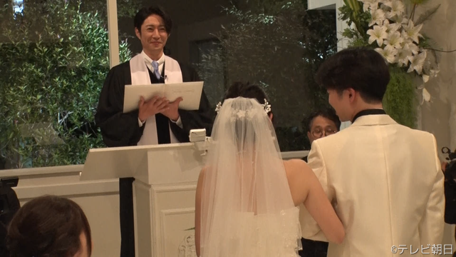 相葉雅紀が牧師に！「相葉ヒロミ」涙のサプライズ結婚式