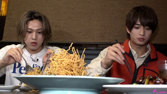 ACEes・浮所飛貴＆佐藤龍我が“観光客が知らない箱根”を探訪！　ゲストの北村匠海も大興奮