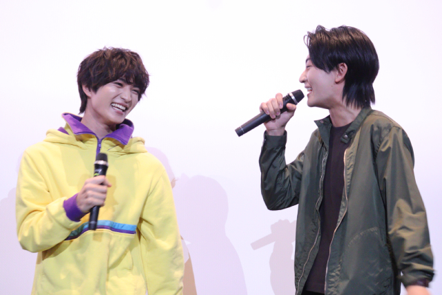 「仮面ライダーガヴ」知念英和が日野友輔の“罪深い”エピソードを暴露！「僕の靴下を…」