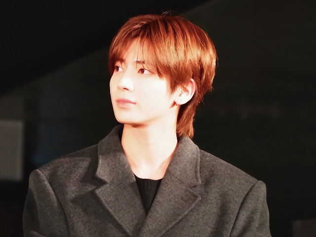 TOMORROW X TOGETHERが巨大ツリー点灯！　東京ドームシティでしたいことも告白