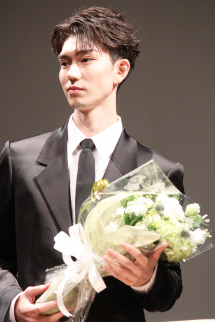 草川拓弥&樋口幸平が「こころ」撮影の日々を振り返る。2人のバースデーサプライズも敢行!