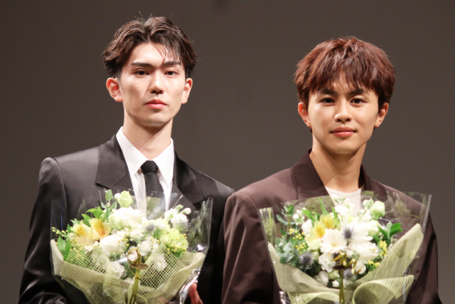 草川拓弥&樋口幸平が「こころ」撮影の日々を振り返る。2人のバースデーサプライズも敢行!