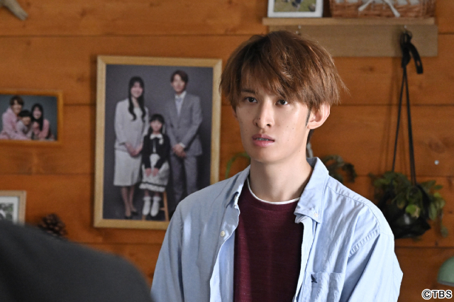 向井康二「ラストマン」SPで新境地！　孤独を抱えた元番組ディレクター役。吉田鋼太郎は総理役に