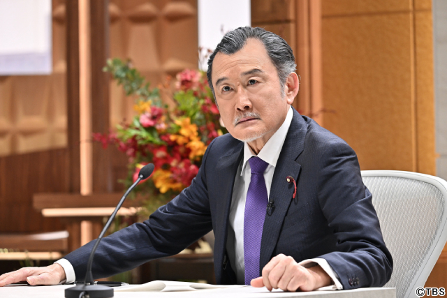 向井康二「ラストマン」SPで新境地！　孤独を抱えた元番組ディレクター役。吉田鋼太郎は総理役に