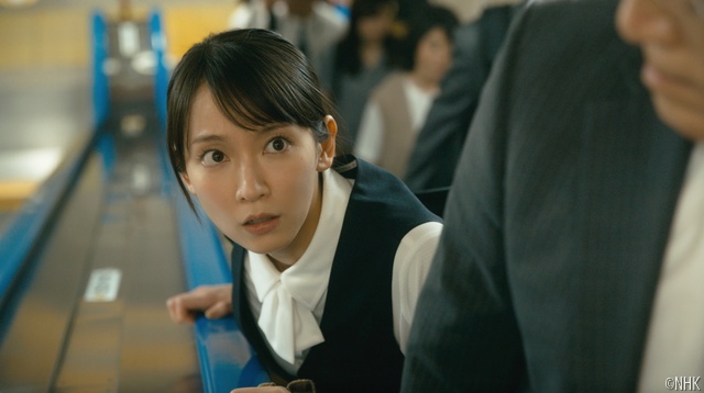 吉岡里帆が「ひらやすみ」で演じるよもぎ。“心に余裕のない女性”が見せる小さな変化とは？