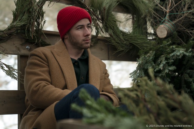 デビュー20周年のジョナス・ブラザーズによるクリスマス映画がディズニープラスで配信