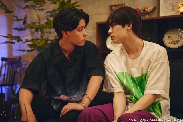 嫉妬を知った羽山(駒木根葵汰)、星空の下で交わす白崎(新原泰佑)とのキス「25時、赤坂で2」第8話