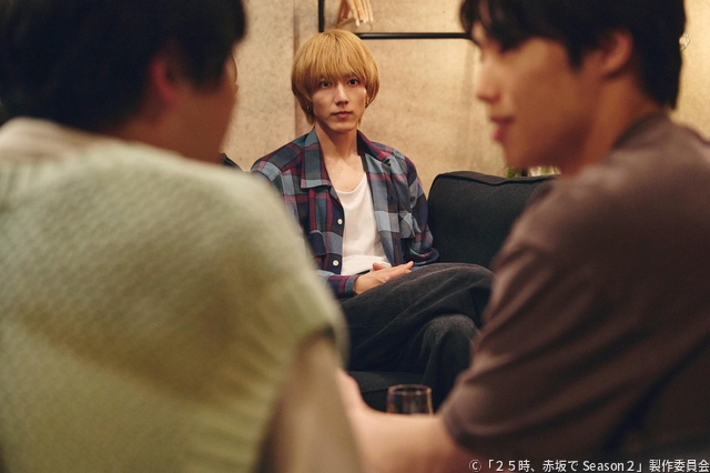 嫉妬を知った羽山(駒木根葵汰)、星空の下で交わす白崎(新原泰佑)とのキス「25時、赤坂で2」第8話