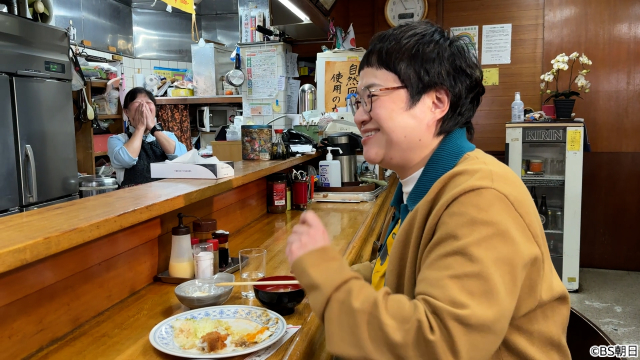 ケンドーコバヤシ発案「B食の旅」第2弾で近藤春菜&渡辺隆が“B食”を満喫