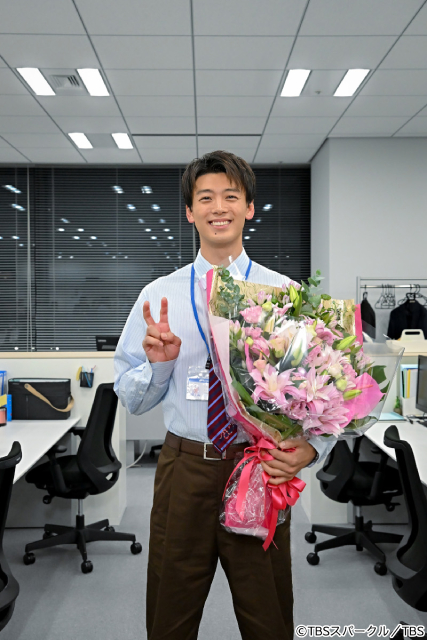 竹内涼真「“しいて言うなら”スケジュールがキツかった(笑)」“あんたが”夏帆らクランクアップ