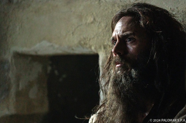 新内眞衣、目をすごく薄めて偽っている!?「モンテ・クリスト伯」試写トークイベントに登壇