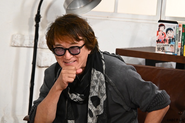 宮田俊哉が漫画「刃牙」作者・板垣恵介氏と夢の共演!「同じソファに座って緊張した(笑)」