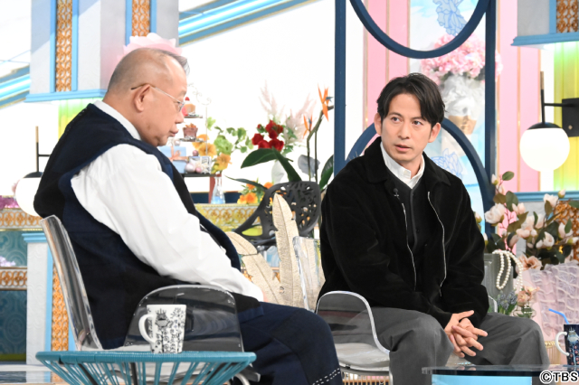 多才な岡田准一を「A-Studio+」で徹底解剖! 俳優業やひらパー兄さん、甘党エピソードも