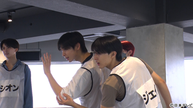 西山智樹＆前田大輔「TAGRIGHT」候補者たちとプレデビュー曲のパフォーマンス完成