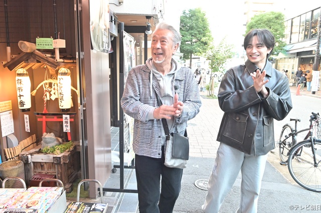 中島健人、祖父と縁がある高田純次と「じゅん散歩」！　セクシー食リポ＆見事なピアノ演奏披露