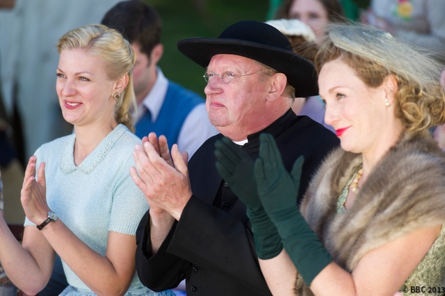 さえない神父が難事件解決!?　BBC制作ミステリー「ブラウン神父 シーズン1」BS12で放送