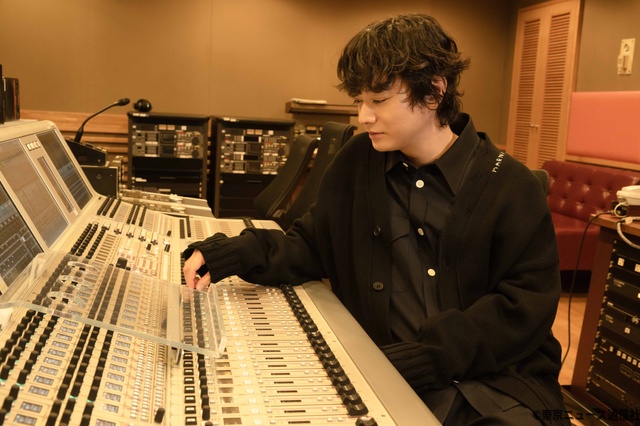 染谷将太が語る、初演出・脚本オーディオドラマの裏側！　菊地凛子、津田健次郎らと描いた音の世界