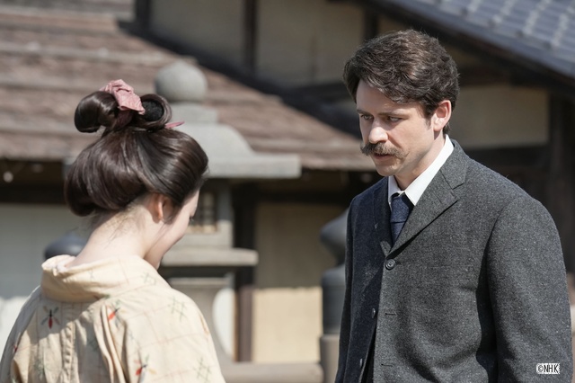 トミー・バストウが語る物語後半の見どころ「ヘブンは“家族”という生きがいを手に入れた」