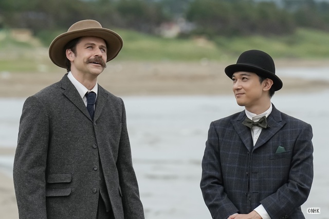 トミー・バストウが語る物語後半の見どころ「ヘブンは“家族”という生きがいを手に入れた」