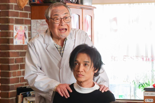 阿部サダヲ百変化? 江口のりこ“女性総理候補”誕生の背景「ふてほど」SPの裏側を磯山Pが語る