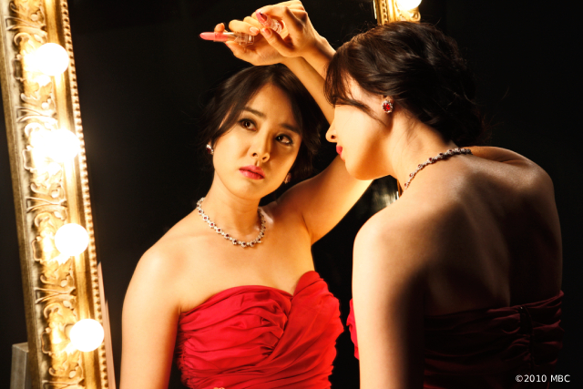 その色は「誘惑」か「宣告」か? 韓国ドラマ「ピンクのリップスティック」に隠された残酷な二面性