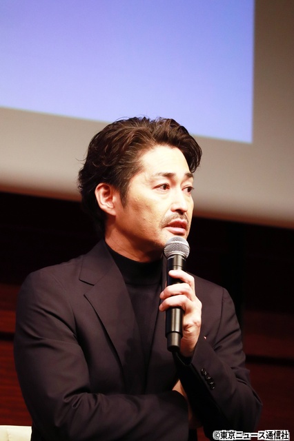 松下奈緒主演「夫に間違いありません」制作発表。夫役の安田顕が妻“松下”の失態を暴露