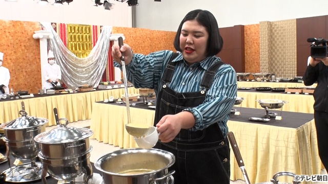 テレビ千鳥初ライブ コケたら即終了 幕張メッセ押さえちゃったんじゃ!! バカリズム、松田元太、川島明ら「テレビ千鳥」“一周だけバイキング!!”で驚き行動連発