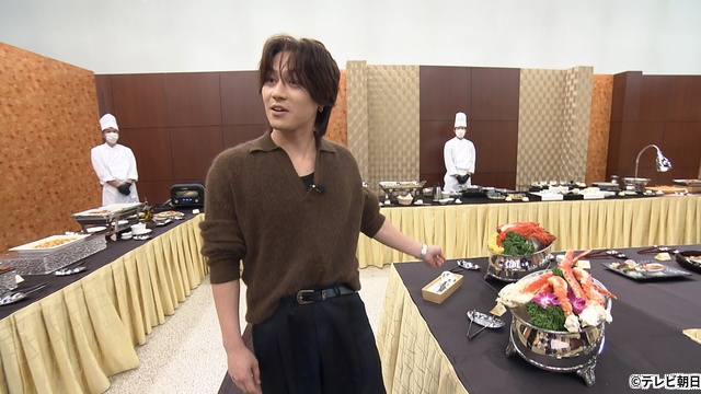 テレビ千鳥初ライブ コケたら即終了 幕張メッセ押さえちゃったんじゃ!! バカリズム、松田元太、川島明ら「テレビ千鳥」“一周だけバイキング!!”で驚き行動連発