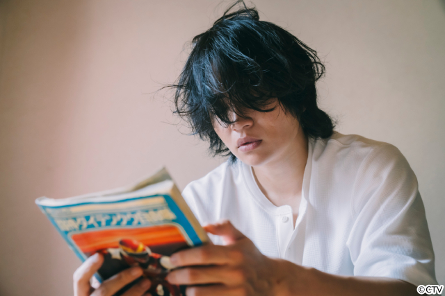 菊池風磨がヒーローに？　加藤浩次脚本・監督「こちら予備自衛英雄補?!」第1話場面写真公開