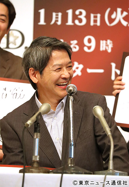 「東京P.D. 警視庁広報2係」会見で発覚! 世界へ羽ばたく福士蒼汰の向上心に緒形直人が感嘆