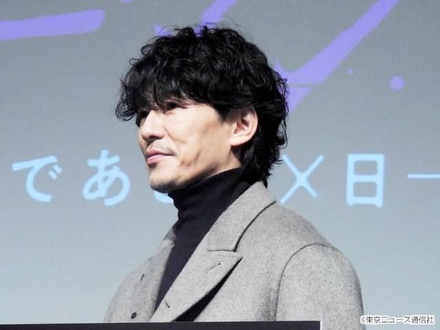 ジェシーのダジャレに篠原涼子が嫉妬⁉「パンチドランク・ウーマン」完成披露舞台あいさつ