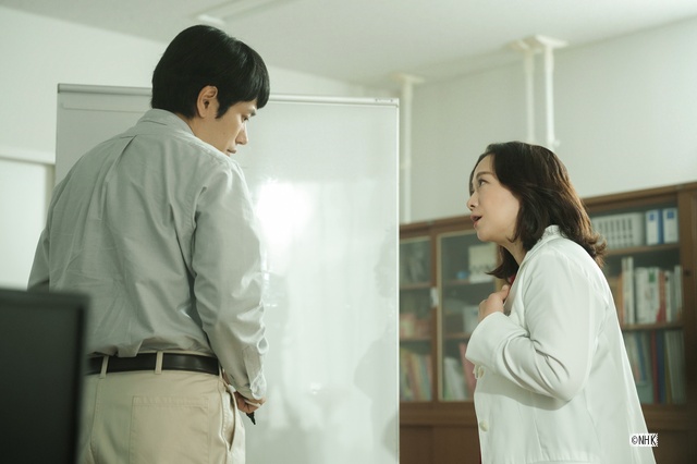 松山ケンイチ主演「テミスの不確かな法廷」第3話放送！　山路役・和久井映見からコメント到着