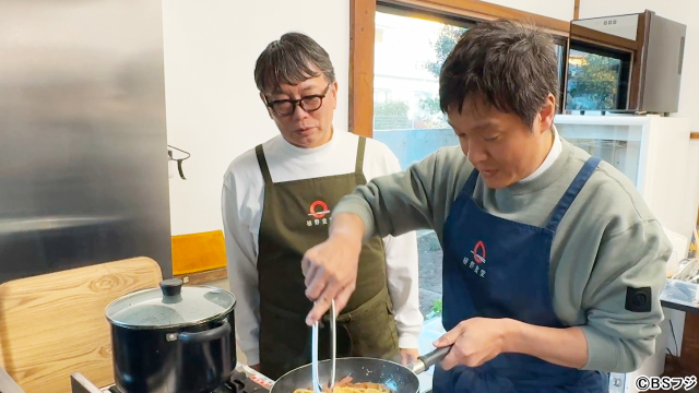 丸山隆平が「植野食堂500回記念SP」に登場! 自慢のカルボナーラや本音トークで“大人の休日”を