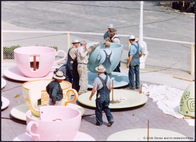 ドキュメンタリー「ディズニーランドを創ったクラフトマンたち」が配信決定