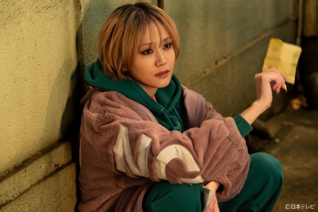 篠原涼子主演「パンチドランク・ウーマン」9人の収容者たちの過去をたどるストーリーが配信