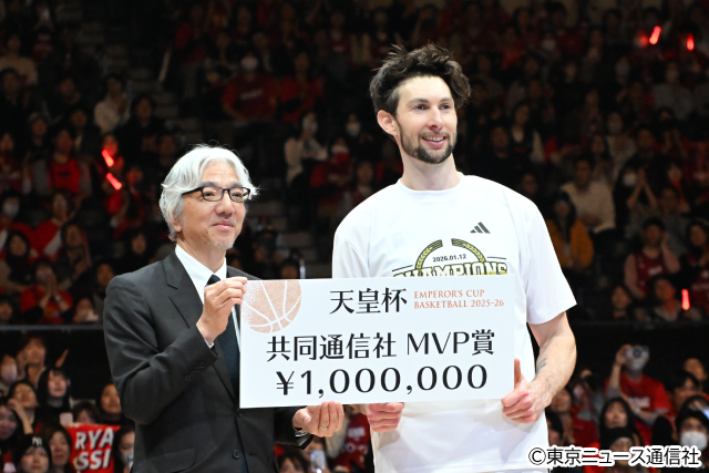 チーム一丸！　アルバルク東京が9人でつかみ取った天皇杯優勝！