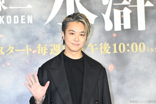 「北方謙三 水滸伝」イベント開催。織田裕二、反町隆史、亀梨和也ら「集結せよ！」ポーズでアピール