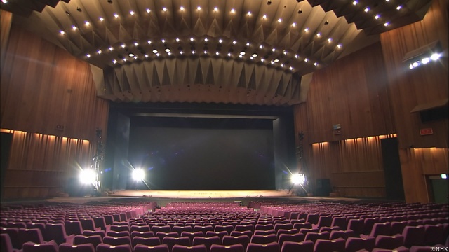 堂本光一＆伊野尾慧が「帝国劇場」最後の瞬間を見守る「解体キングダム」