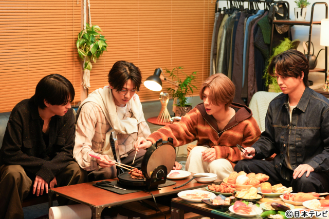 寿司もステーキもプレス!?「timeleszファミリア」暴走せんべい対決にいとうあさこ爆笑