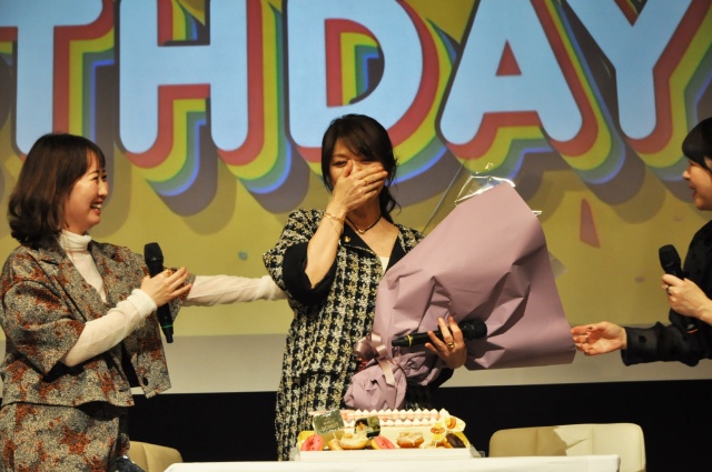 飯島直子が主演ドラマ「こなおば」完成イベントに登壇。「年を重ねるって本当に素晴らしい！」