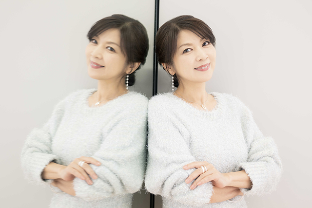 飯島直子「こないだおばさんって言われたよ」――悲哀と共に生きる50代の幸せ探し！