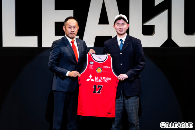 Bリーグ初のドラフト会議開催。指名選手たちの笑顔と声をお届け！