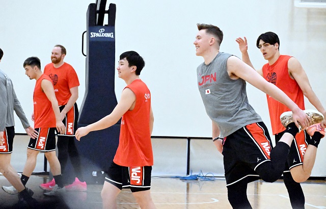 「桶谷ジャパン」いざ初陣へ。新体制のバスケ男子日本代表が沖縄でライバルを迎え撃つ！