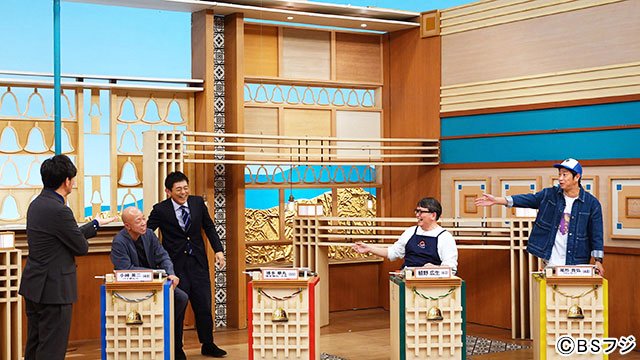 「クイズ！脳ベルSHOW」撮影中も和気あいあいの5人／クイズ！脳ベルSHOW 新番組人気番組 大集合SP