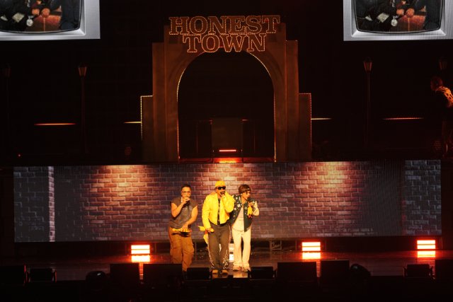 EXILE NAOTO、ソロ初の武道館公演を開催！　ステージに込めた熱い思い「ダンスの可能性を広げたい」