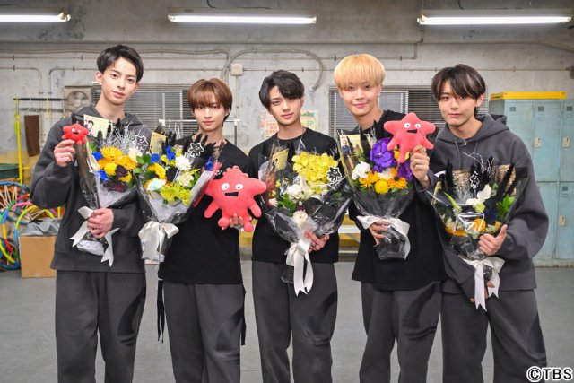 「この現場が家族になるとは」中村倫也が涙のNAZEへエール「DREAM STAGE」撮了