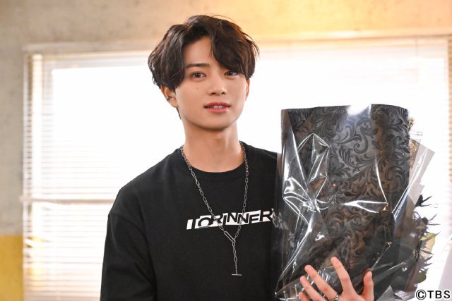 「この現場が家族になるとは」中村倫也が涙のNAZEへエール「DREAM STAGE」撮了