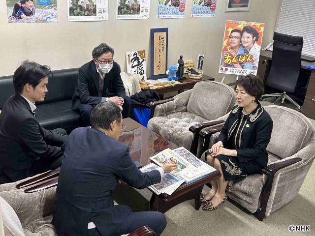 朝ドラ脚本家が高知の顔に　中園ミホ氏「やなせさんの使命」、長田育恵氏「魅力を伝えたい」