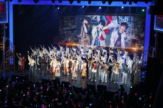 SUPER EIGHT、WEST.、なにわ男子、Aぇ! groupら92人が大阪松竹座で“卒業式”開催！