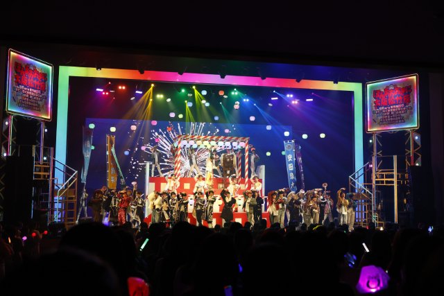 SUPER EIGHT、WEST.、なにわ男子、Aぇ! groupら92人が大阪松竹座で“卒業式”開催！